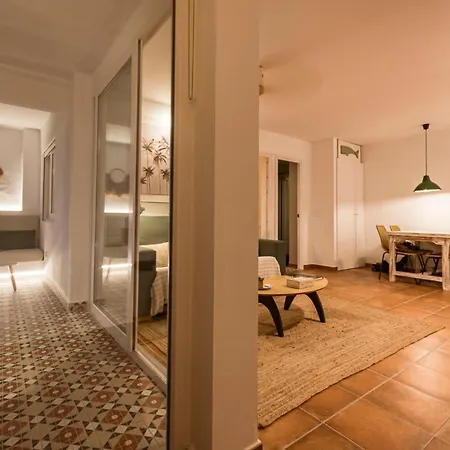K-Nat By Nuka Homes Apartment *